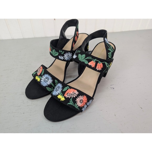 Ann Taylor Lorna Garden Embroidered Sandals Black Floral Suede Heels Womens Sz 8 - Picture 1 of 10